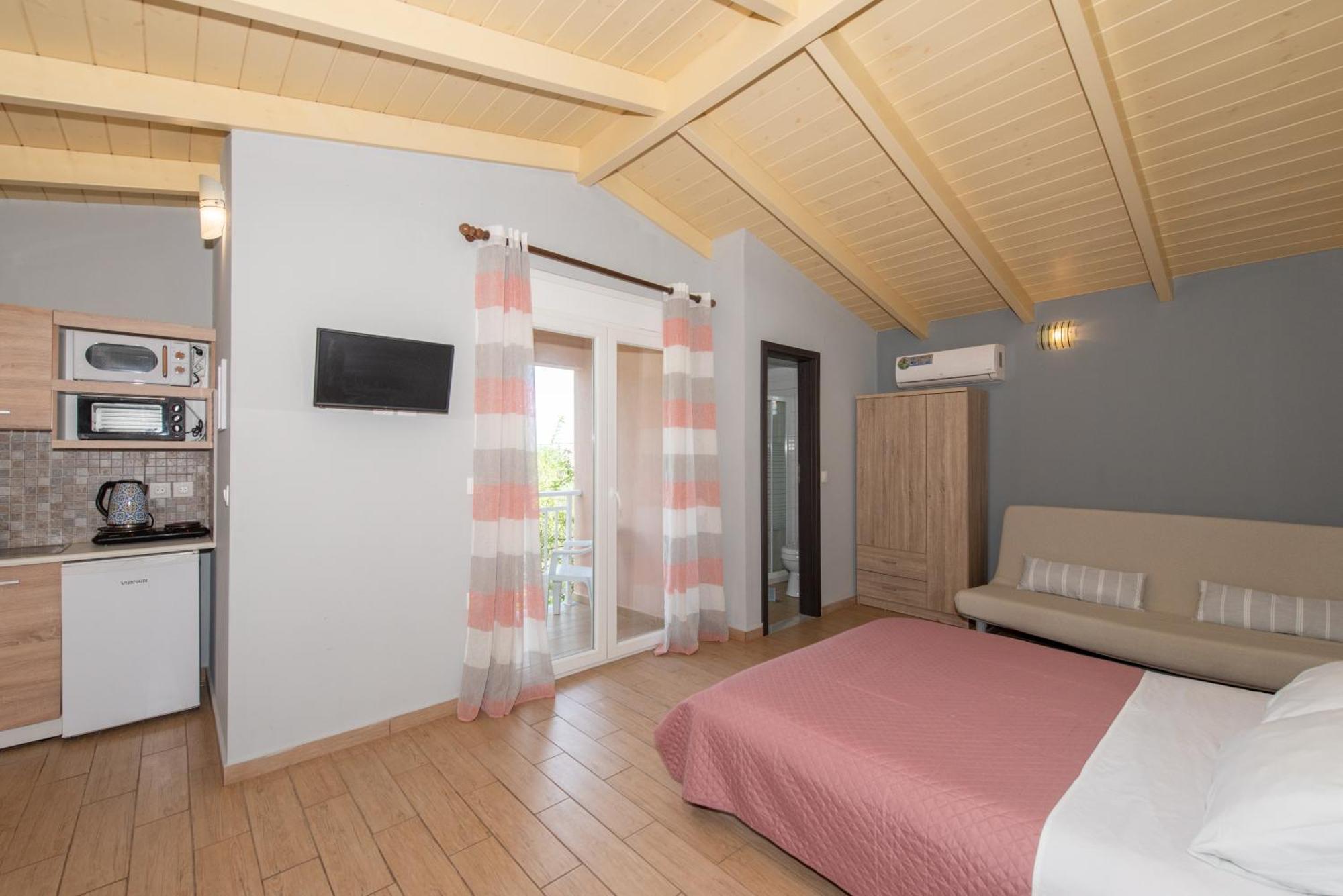 Tsolakis Studios & Apartments 라가나스 외부 사진